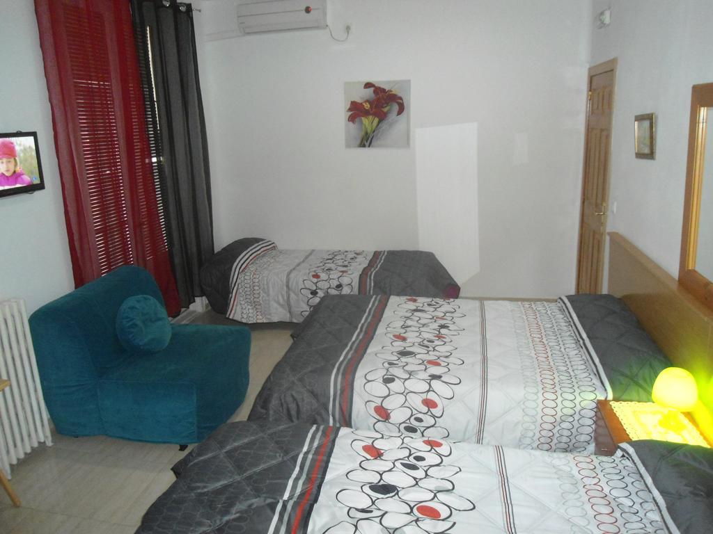 Hostal Florida Madrid Exterior foto