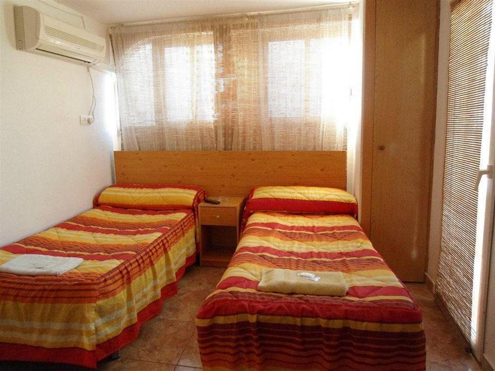 Hostal Florida Madrid Exterior foto