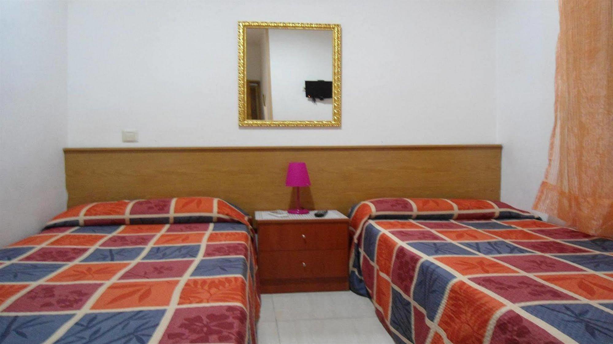 Hostal Florida Madrid Exterior foto